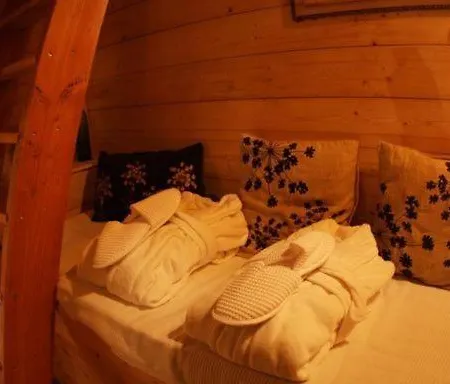 Les En Provence Bed & Breakfast Entrechaux